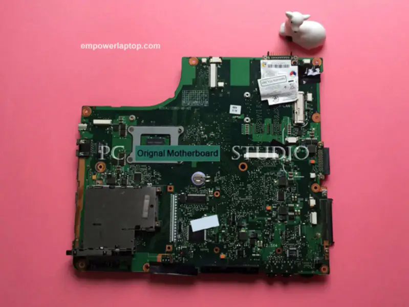 Toshiba základní deska V000108010 6050A2120801 Originální CPU A205