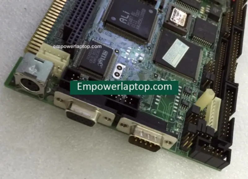 Průmyslová základní deska AXIOMTEK SBC8243