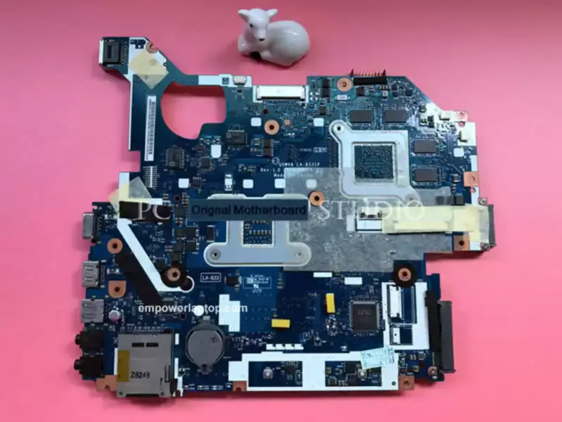 Základní deska Acer NBC1811001 Q5WV8 LA-8331P V3-551g s videem HD 7670M