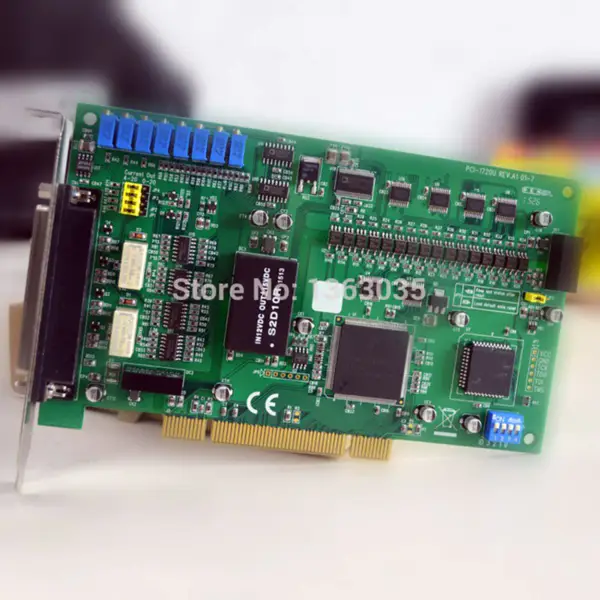 NI PCI-1720U REV.A1 4-kanálová vysokorychlostní analogová výstupní karta