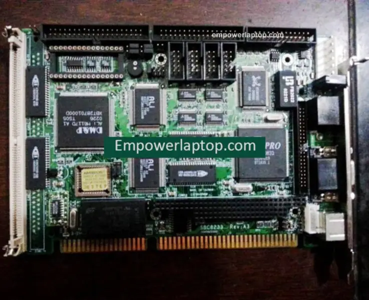 Průmyslová základní deska AXIOMTEK SBC8233