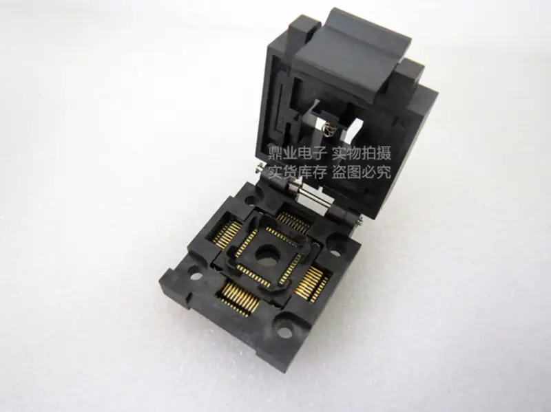 IC120-1284-001 QFP128 0,8mm blok integrovaných obvodů