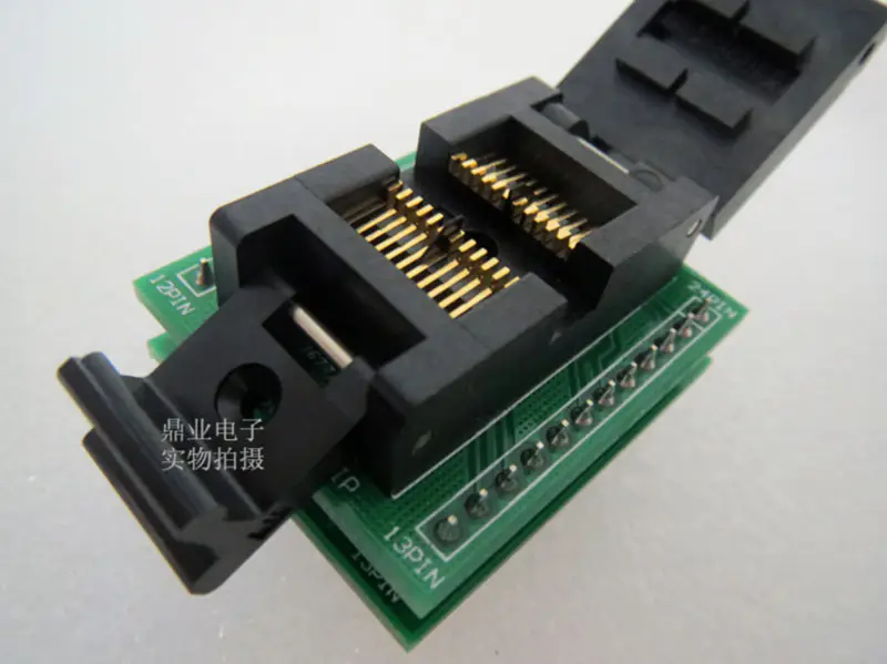 QFN-40BT-0.4-01 QFN40 5X5mm rozteč 0.4MM Burn-in Socket pozlacení IC