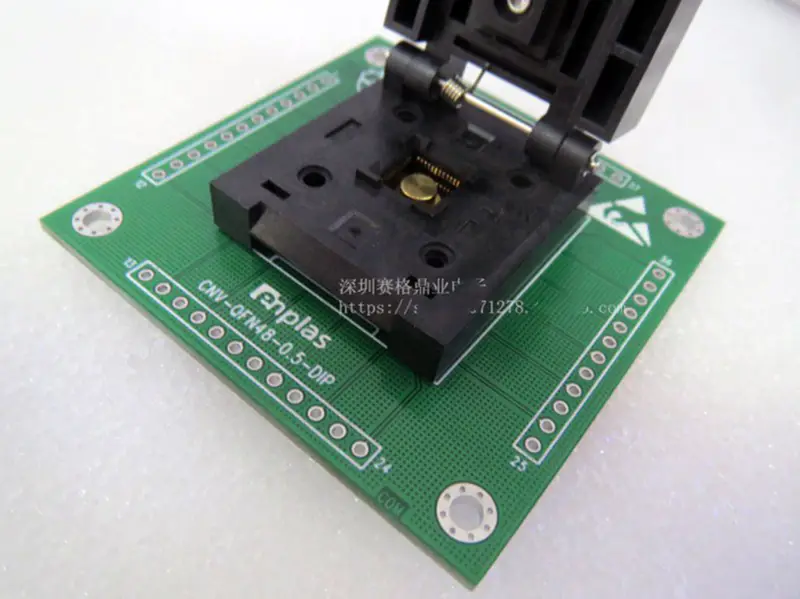 IC51-2084-1052-1 QFP208 IC Burn-in Socket Programovací sedadlo