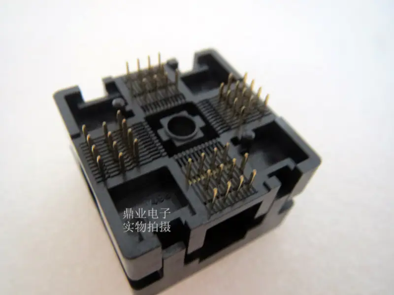 QFP112 TQFP112 IC51-1124-1038 0,65MM Burn-in Socket pozlacení IC