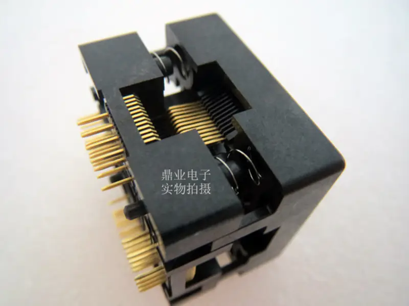 QFP112 TQFP112 IC51-1124-1038 0,65MM Burn-in Socket pozlacení IC