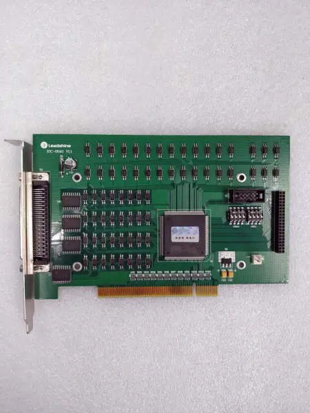 Řídicí karta IOC-0640 IO společnosti Leadshine s kabelovou svorkovnicí ACC0640