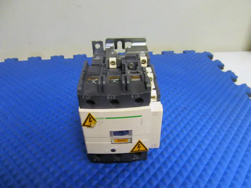 Stykač Schneider LC1D95F7