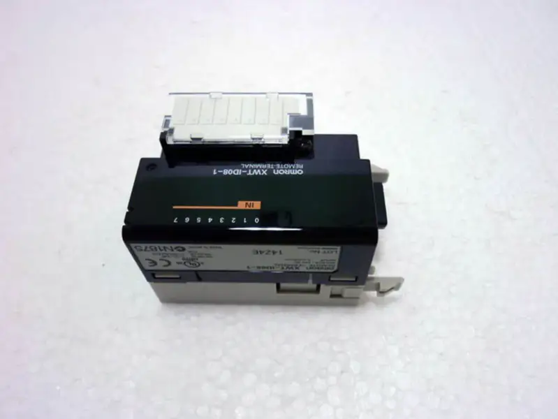 OMRON XWT-ID08-1