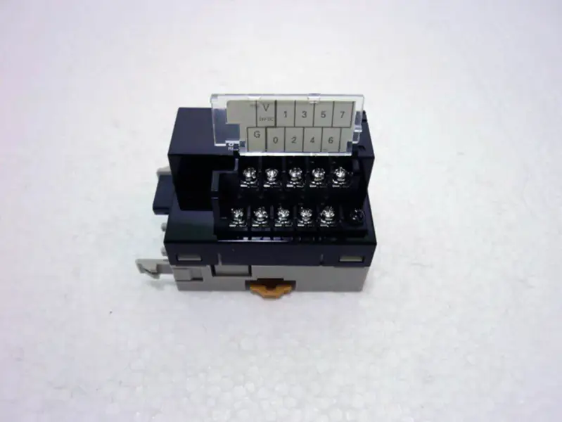 OMRON XWT-ID08-1