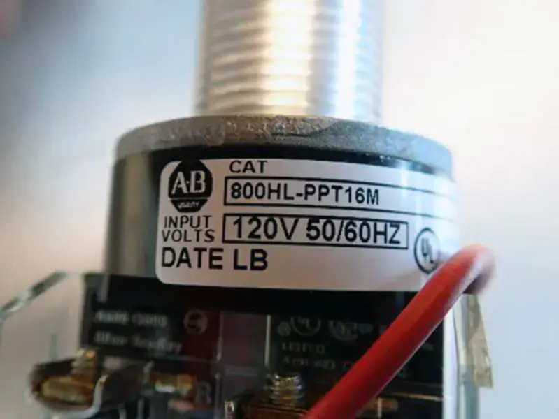 Allen-Bradley 800HL-PPT16M