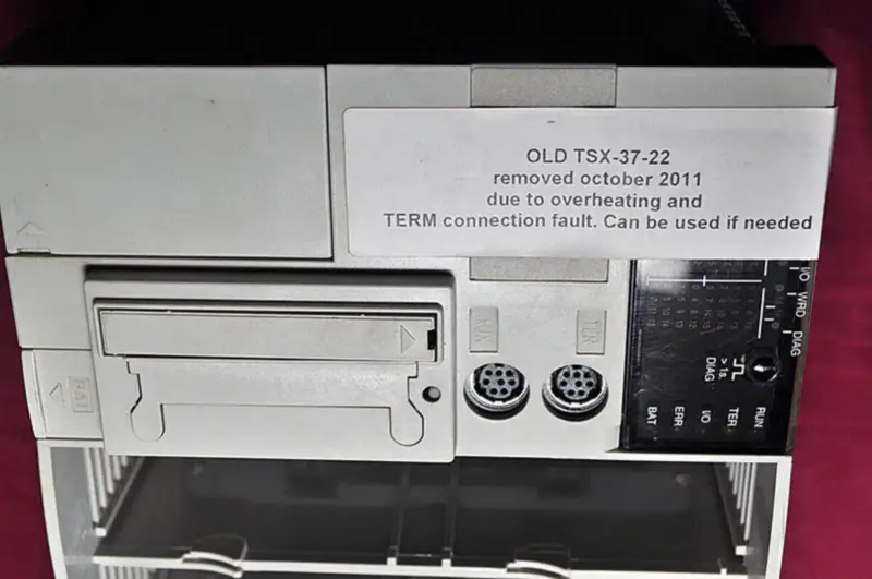 schneider automation tsx3722001