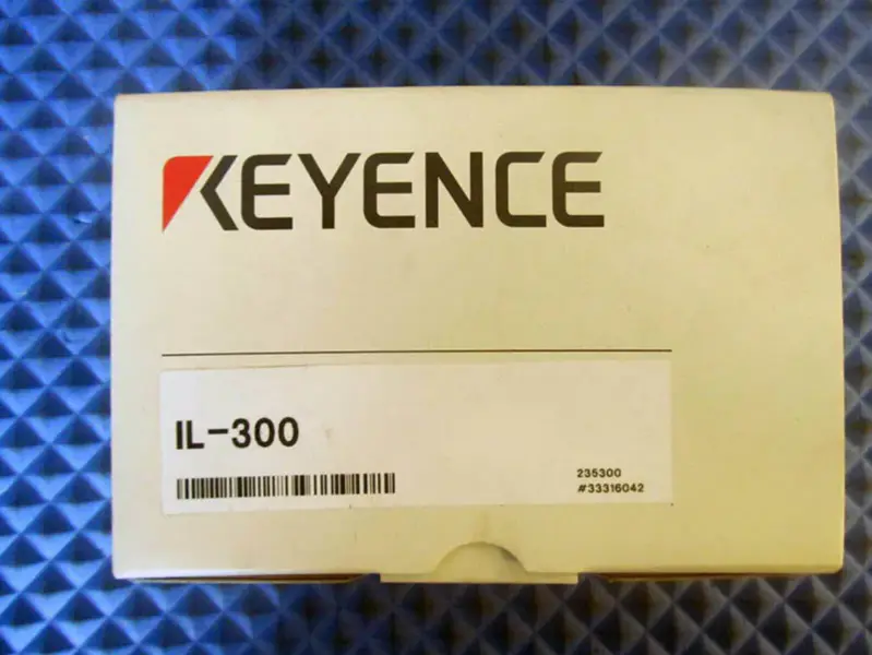KEYENCE IL-300