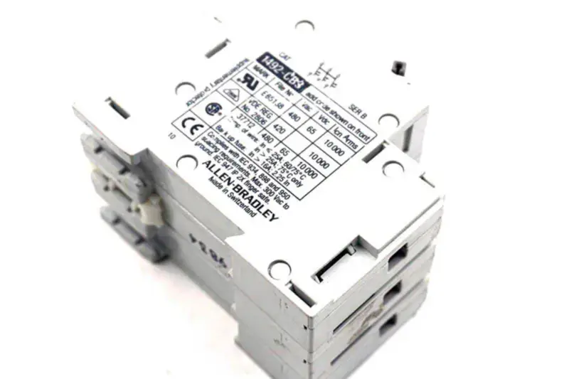 Allen-Bradley 1492-CB3-G200