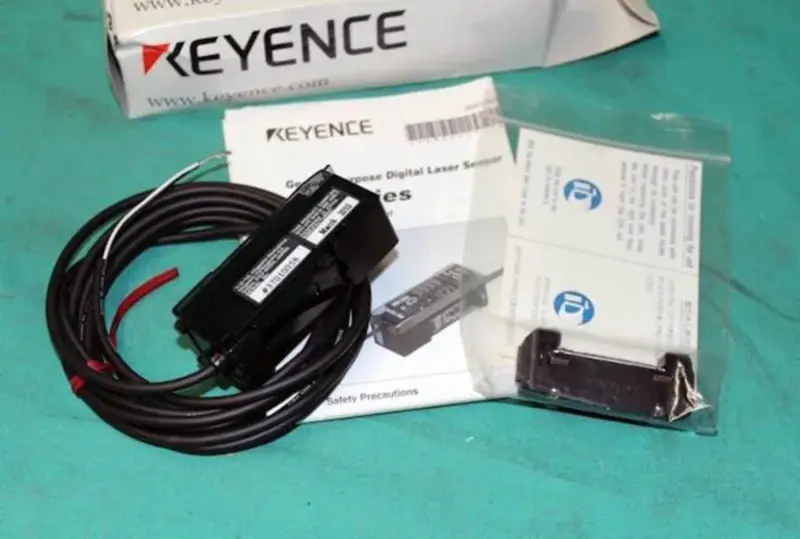 Keyence LV-22AP