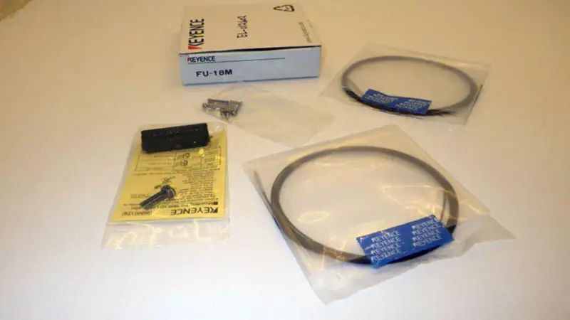 KEYENCE FU-18M