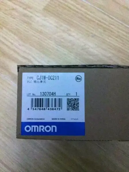 OMRON CJ1W-OC211