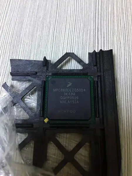 FREESCALE MPC860DEZQ50D4