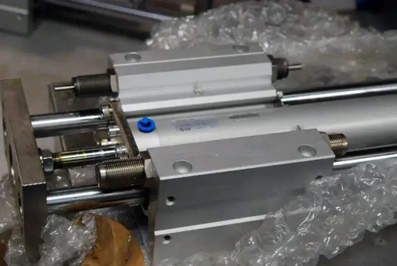 SMC MGGLB40-200