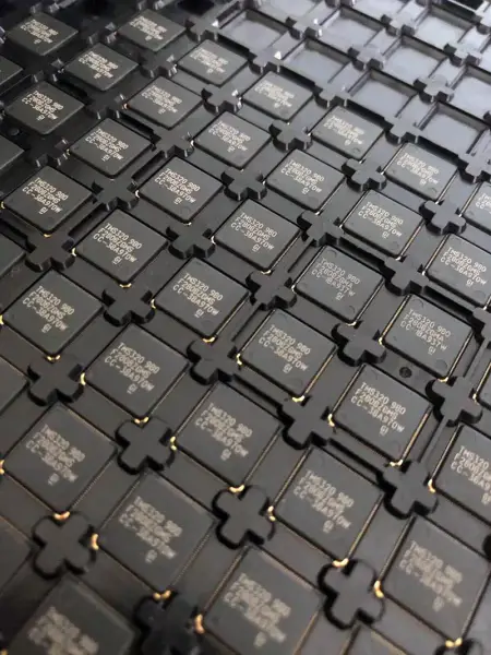TI TMS320F2808ZGMS