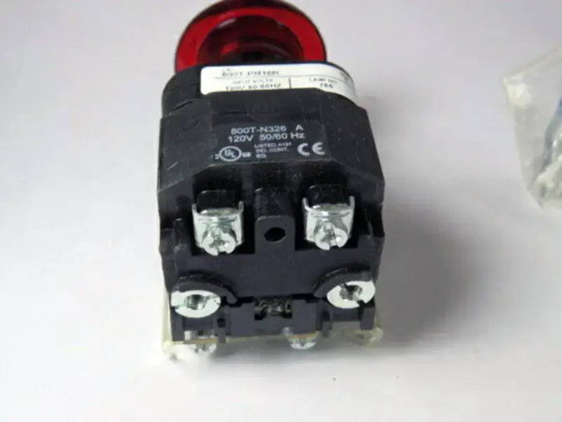 Allen-Bradley 800TPM16R
