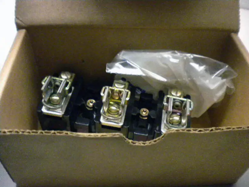 Allen-Bradley 1494F-R233