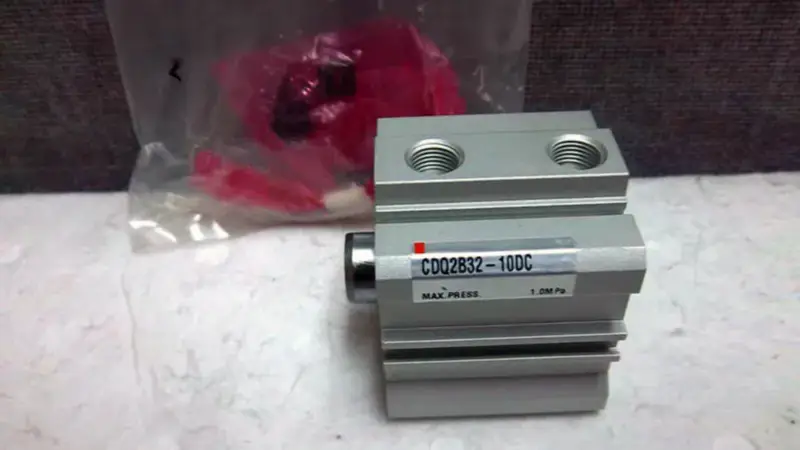 SMC CDQ2B3210DC