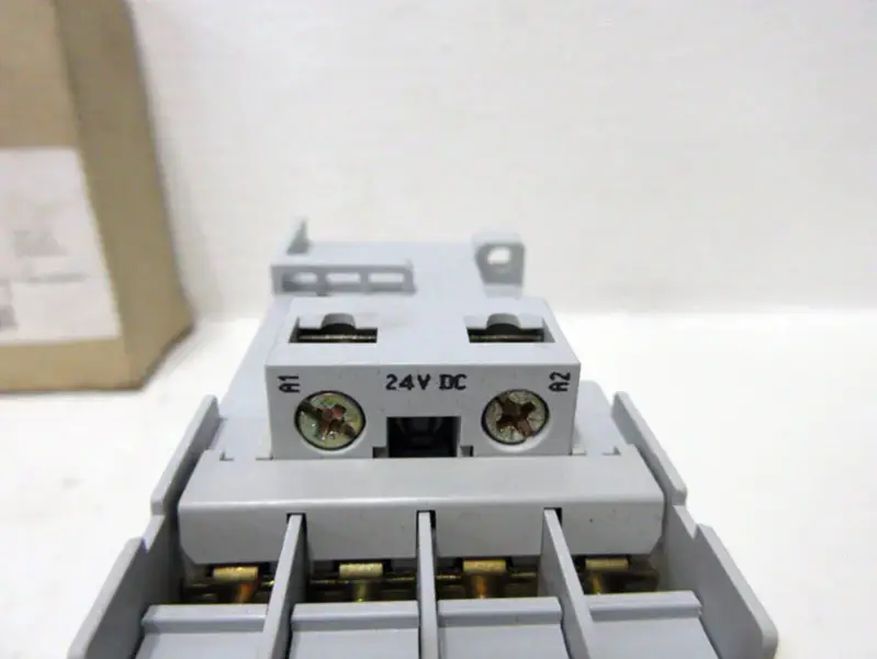 Allen-Bradley 700-CF310ZJ