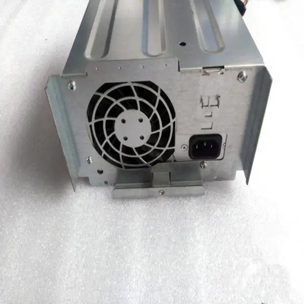 Zdroj napájení pro Dell PowerEdge T300 490W Spínaný zdroj napájení N490P-00 H490P-00 JY138 DU643 NPS-490AB A