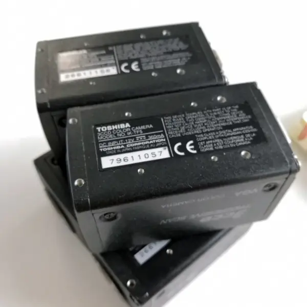 Průmyslová barevná kamera TOSHIBA IK-TF5