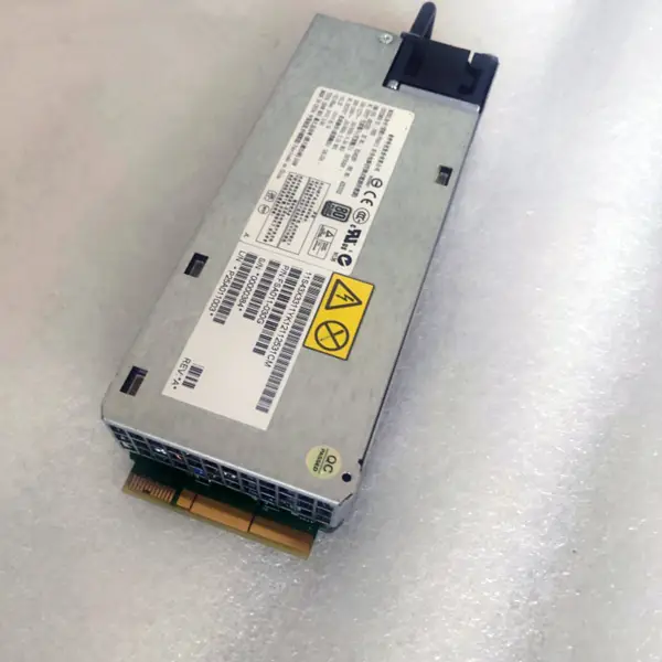 IBM X3550 X3650 M4 550W spínaný napájecí zdroj FSA011 94Y8109 94Y8110 43X3311 43X3312