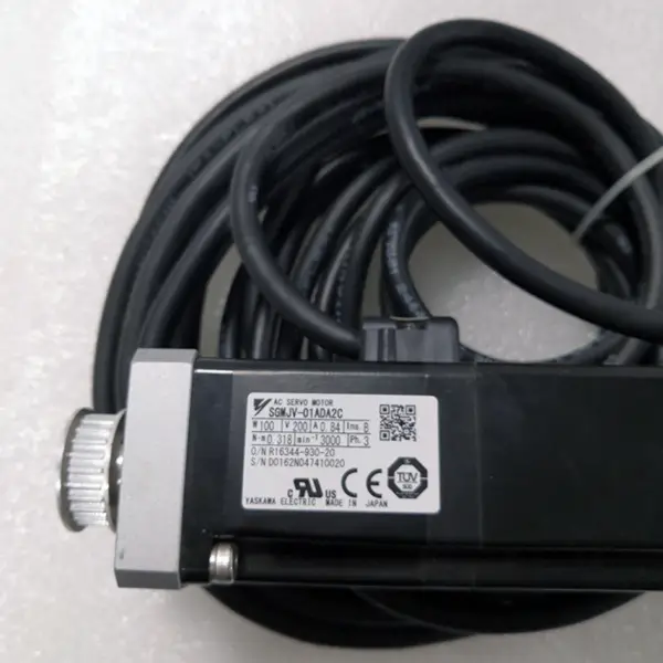 YASKAWA SGMJV-01ADA2C