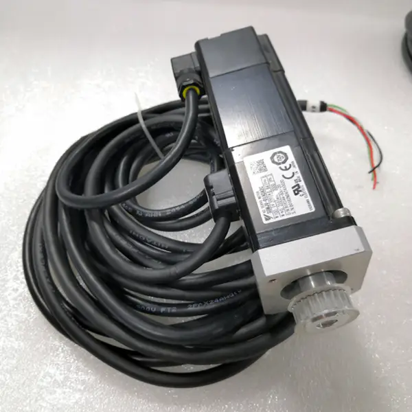 YASKAWA SGMJV-01ADA2C