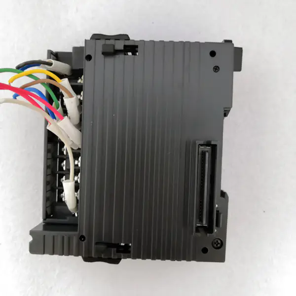 KEYENCE KV-B8XTD