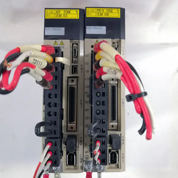 YASKAWA SGDV-1R6A01A