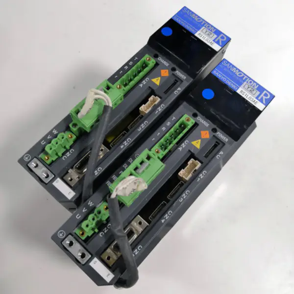 SANYO DENKI RS1L03AE0 Servovladač