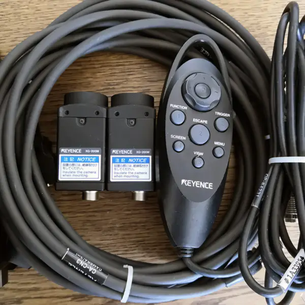 KEYENCE XG-8700TCA-CN3XG-200M Sada