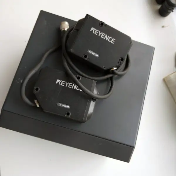 KEYENCE LT-9501HLT-95011M