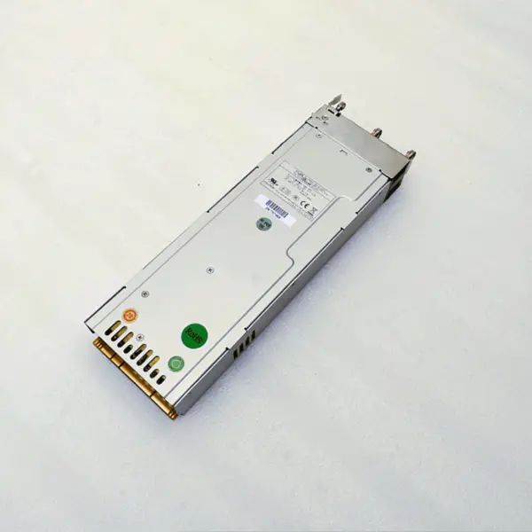Zippy Emacs R520 G6 650W spínaný zdroj M1L-5650P3 36001041