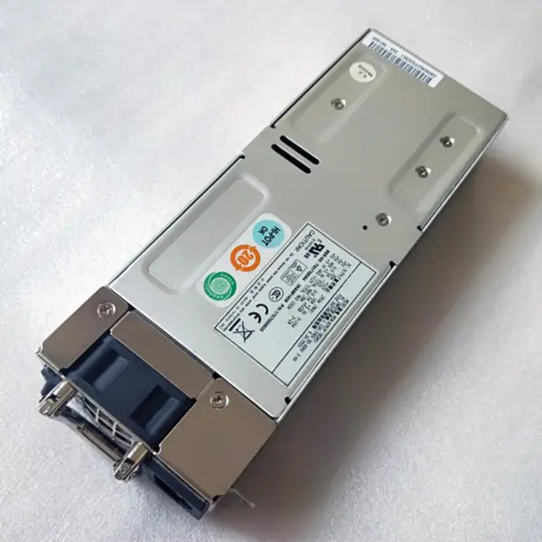 Zdroj napájení pro Zippy Emacs 250W spínaný zdroj MIN-6251P