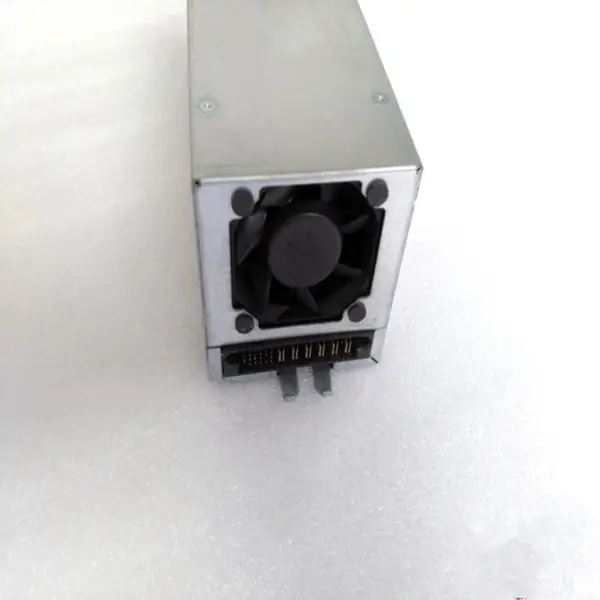 Dell PowerEdge T300 528W spínaný zdroj DPS-528AB A D528P-00 H528P-00 NT154 4GFMM