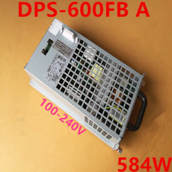 Zdroj napájení pro Dell PowerVault 220S 221S 584W spínaný zdroj DPS-600FB A HD437 C8186 R4820