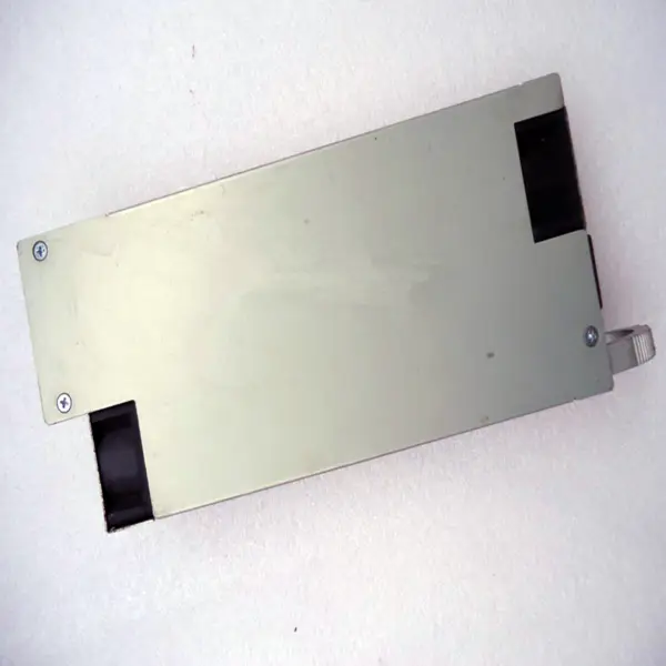 DELL/EMC AX100/AX150I 300W spínaný zdroj API3FS29 0H5381 071-000-384
