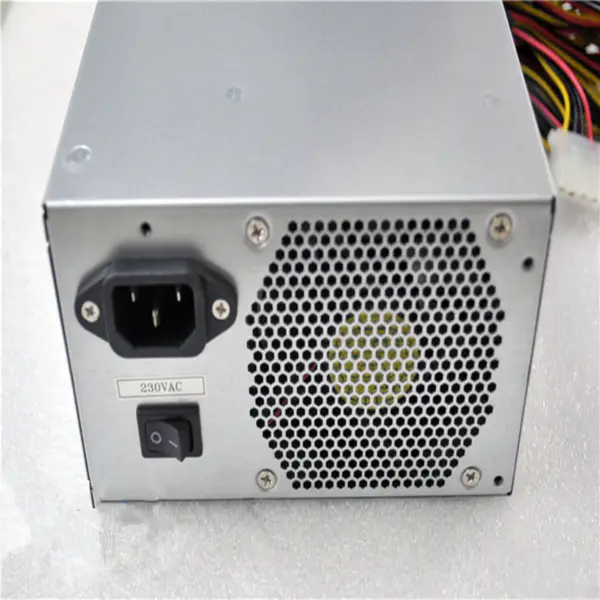 Zdroj napájení pro spínaný zdroj FSP 600W FSP600-50AUE