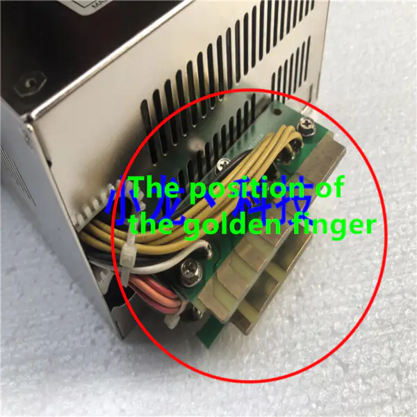 Zdroj napájení pro Zippy Emacs 300W spínaný zdroj SP2-4300F