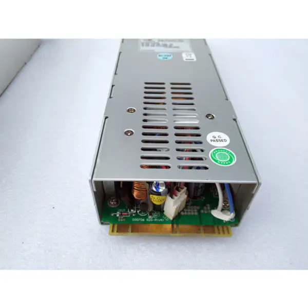 Zdroj napájení pro spínaný zdroj Zippy 300W R2G-6300P-R