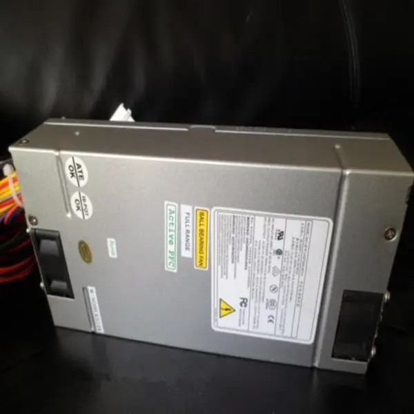 Napájecí zdroj pro FSP AT -5V 1U P8P9 s jmenovitým výkonem 300 W ve špičce 450 W spínaný zdroj FSP300-601U SPI3001UH