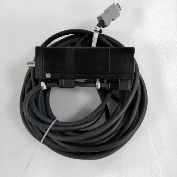Servomotor YASKAWA SGMAV-A5ADA2C 50W