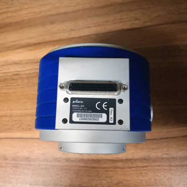 pixera 600CL-CU CCD kamera pro fluorescenční mikroskop má 6 megapixelů.