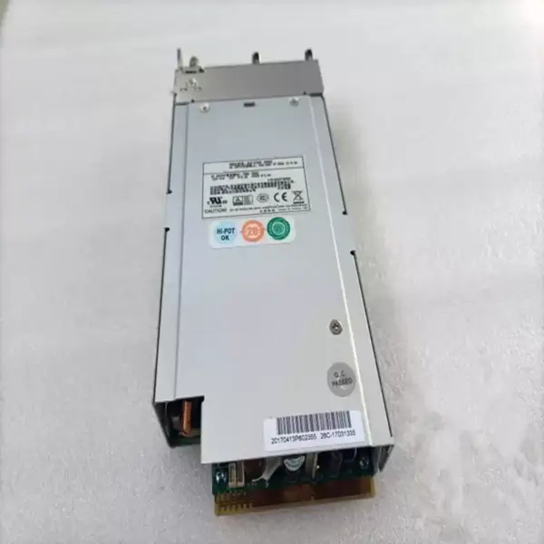 Zdroj napájení pro Zippy Emacs 700W spínaný zdroj M1X-3700V M1X-3702V